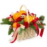 Новогодняя корзина с розами и апельсинами